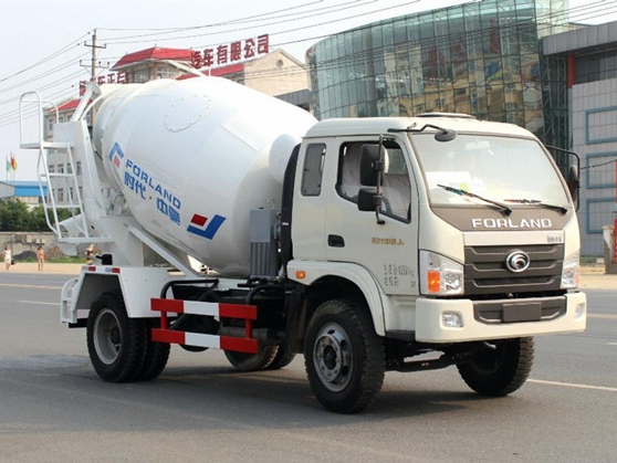 Forland 4x2 concrete mixer pump truck