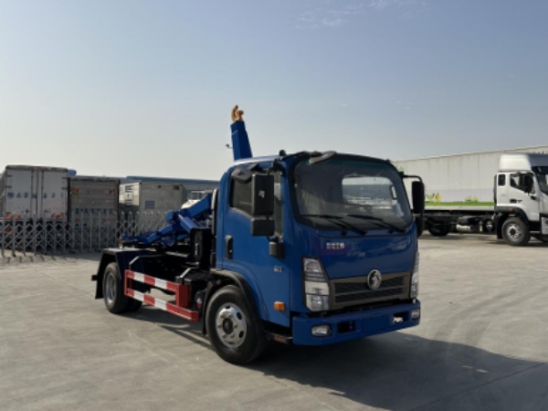 4X2 Sinotruk Wangpai Hook Arm Garbage Truck