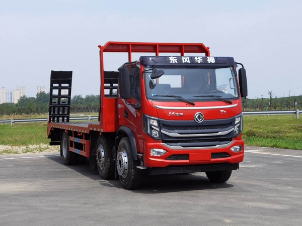 Dongfeng Huashen T3 6x2 flatbed truck