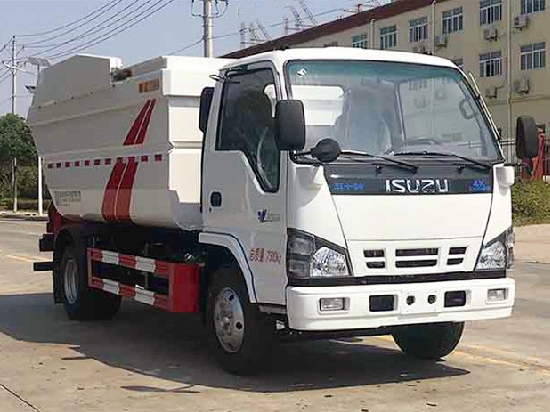 Isuzu 4X2 rear hanging bucket garbage truck