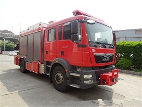 German MAN 4X2 emergency rescue fire truck