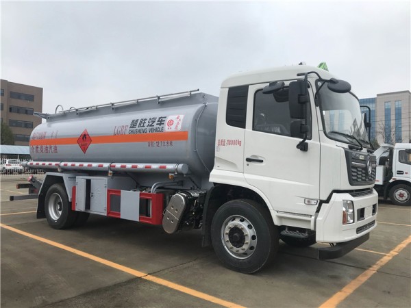 Dongfeng 12700 Liters Fuel Tank Truck 