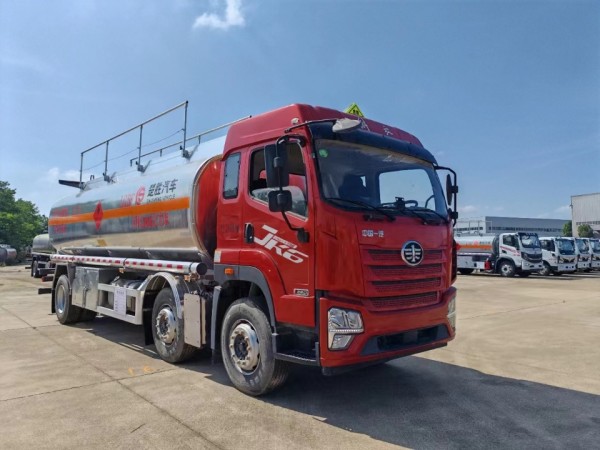 Jiefang 6X2 24.6 cbm Fuel Tank Truck 