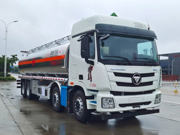 FOTON 8X4 30.3m³ Oil Delivery Truck 