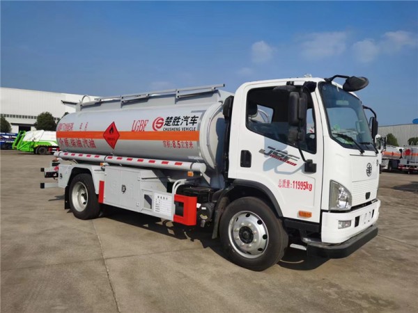 8500 Liters Jiefang 4X2 Refueling Truck With Fuel Dispenser