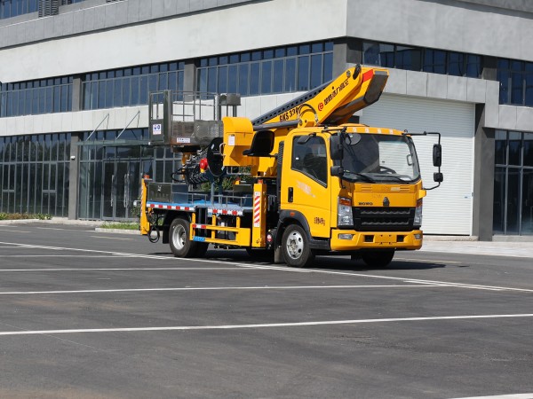 Sinotruk HOWO 33 meters overhead working truck, 33m aerial platform truck