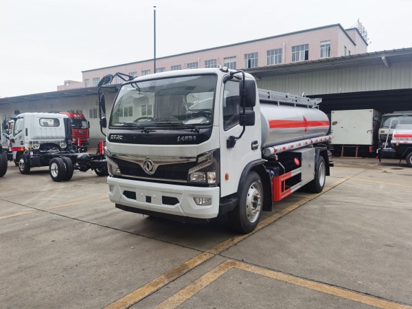 Dongfeng 4X2 8 Tons Refueling Truck With Fuel Dispenser