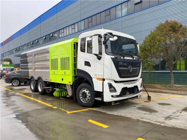 Dongfeng 6X4 road cleaning truck