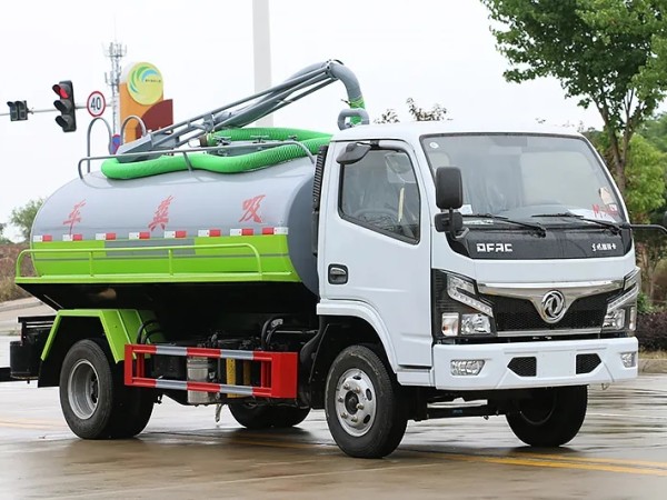 Dongfeng F6 4m³-5m³ suction sewage truck