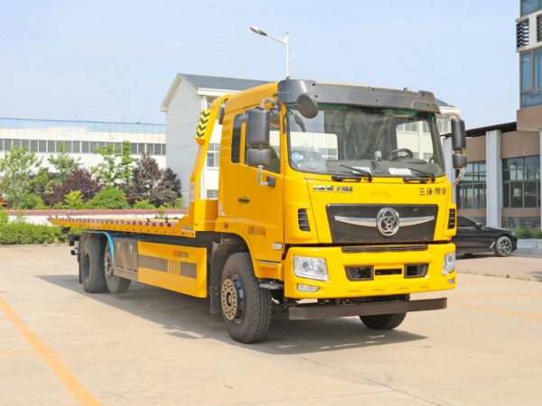 Tri-Ring 8 wheels 8 ton wrecker truck 