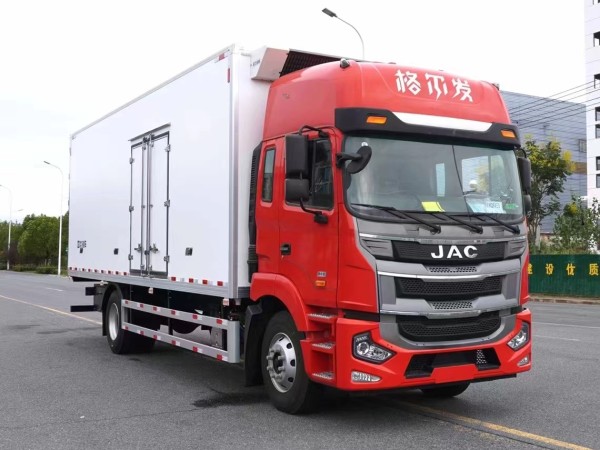 4X2 JAC A5X 7.8m  refrigerated truck 