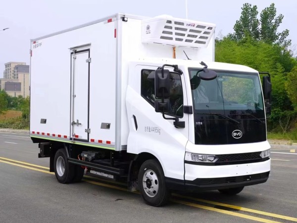 BYD T5EV pure electric refrigerated truck