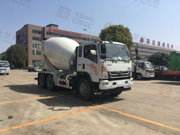 6X4 Sinotruk Haoman 8m³ concrete mixer truck