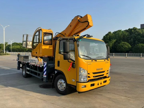 Export exclusive Isuzu 30 meter telescopic boom aerial work vehicle