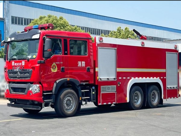 6X4 Sinotruk HOWO 16 ton foam fire truck