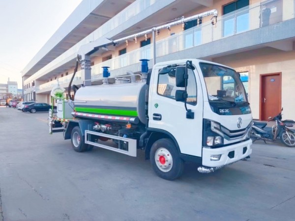 Dongfeng 5-ton railway dust suppression vehicle