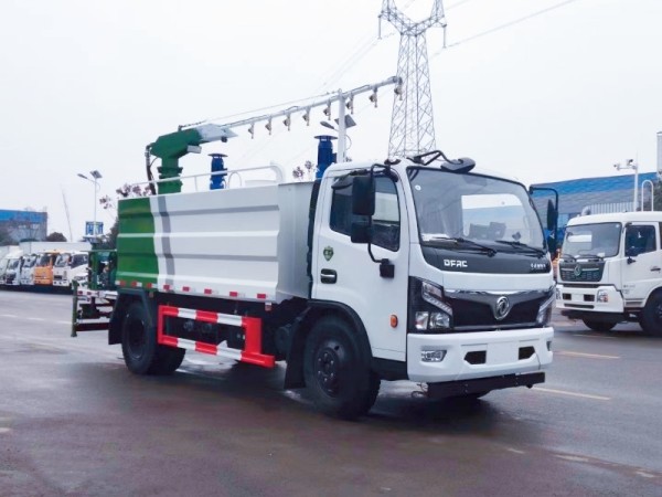 Dongfeng 8-ton railway dust suppression vehicle