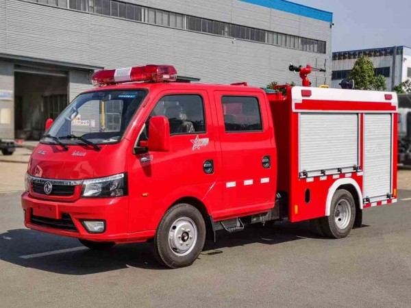 Dongfeng Tuyi Mini Water Tank Fire Truck