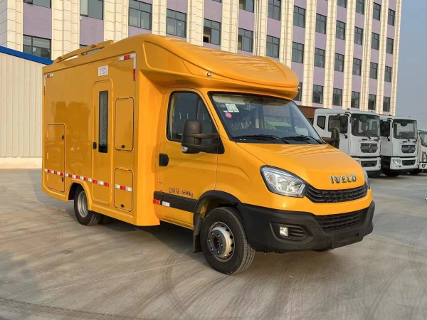 Iveco 4X2 Mobile Energy Storage Vehicle