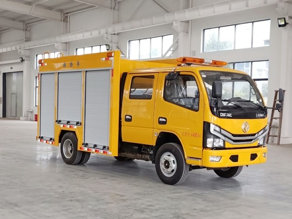 Dongfeng 4X2 remote water supply pipeline truck