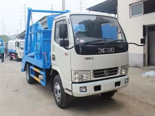 Dongfeng D6 4X2 4m³ Swing Arm Garbage Truck