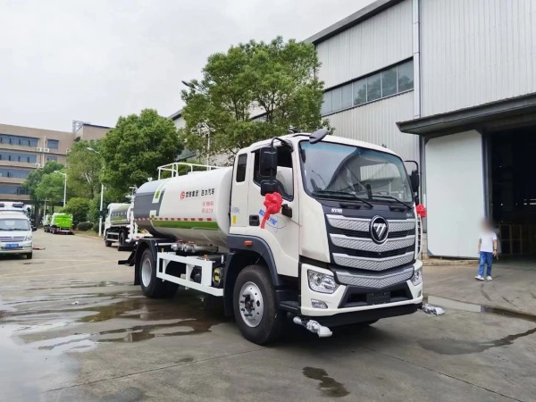 Mercedes Benz Auman 4X2 13m³/15m³ water truck