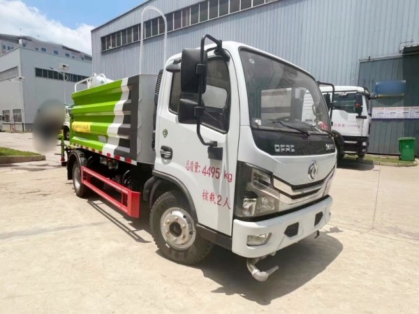 Dongfeng D6 4X2 multifunctional dust suppression vehicle