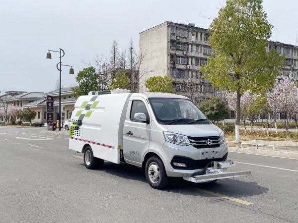 Changan rear dual wheel road maintenance vehicle