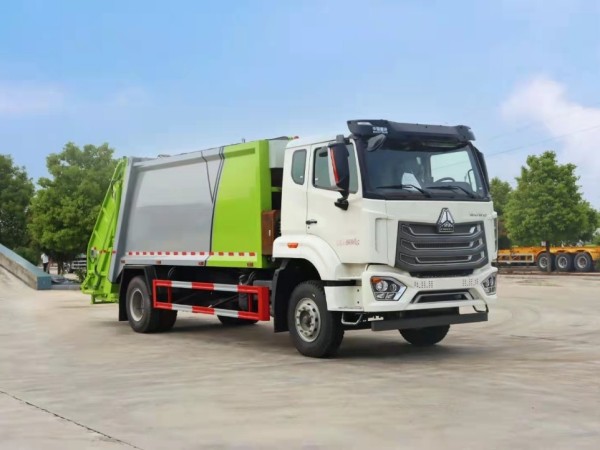 4X2 Sinotruk Howo 18m³ Compressed Garbage Truck