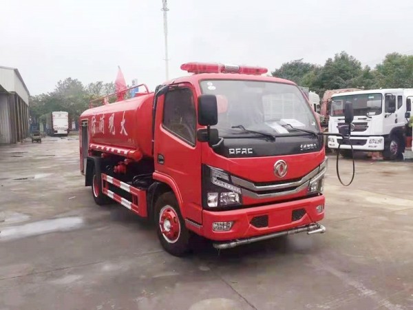 Dongfeng 4-ton fire sprinkler truck