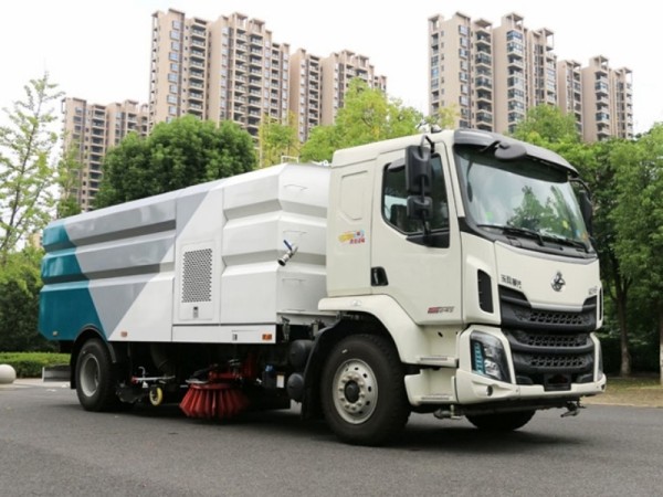 Liuqi M3 4X2 cleaning and sweeping vehicle