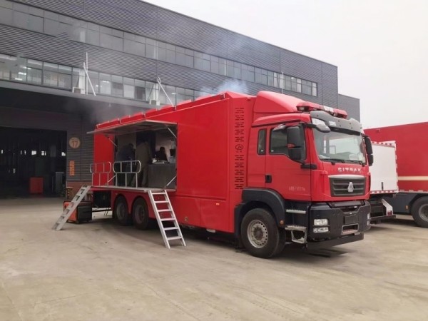 Sinotruk Sitrak 6X4 emergency support fire truck (dining truck)