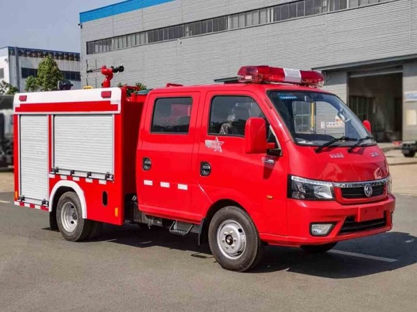 Dongfeng Tuyi Mini Water Tank Fire Truck