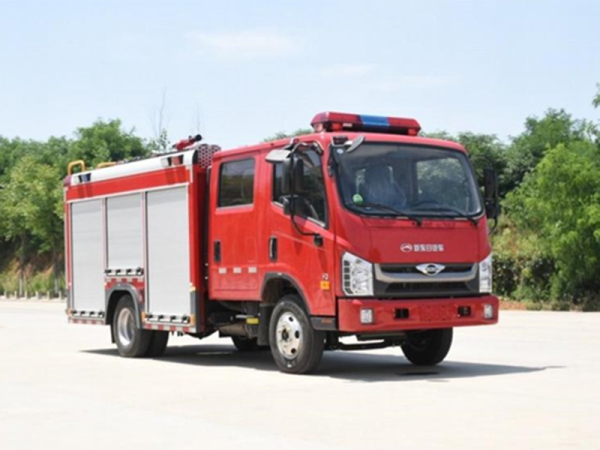 FOTON 2.5 Ton Built-in Water Tank Fire Truck