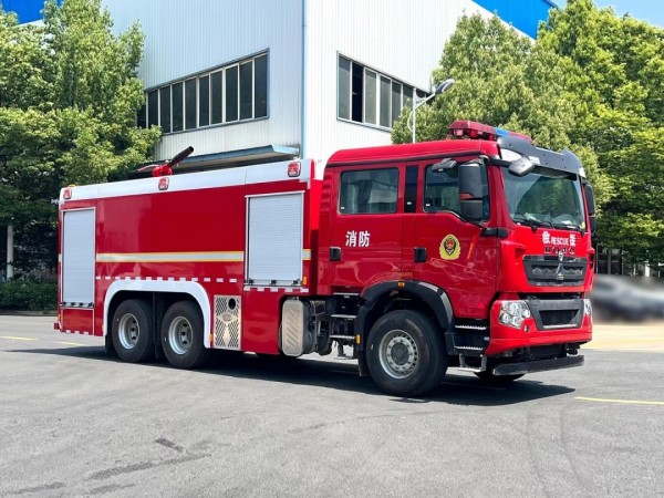 6X4 Sinotruk HOWO 16 ton foam fire truck