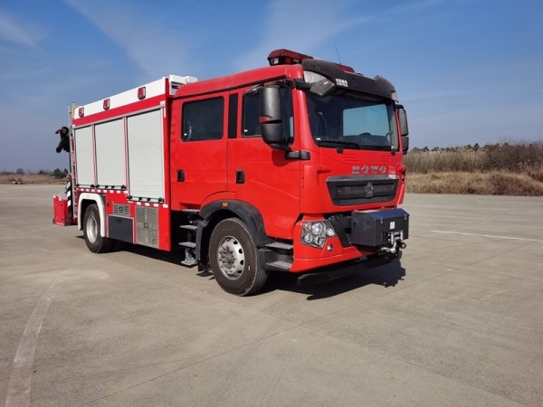 HOWO T5G 4X2 emergency rescue fire truck