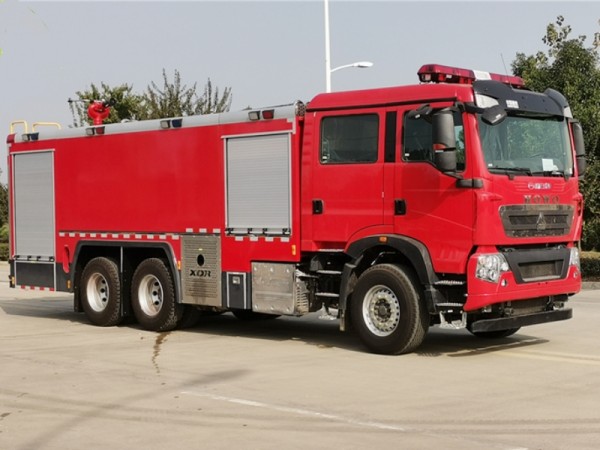 Sinotruk Howo 12t water foam dry powder combined fire truck